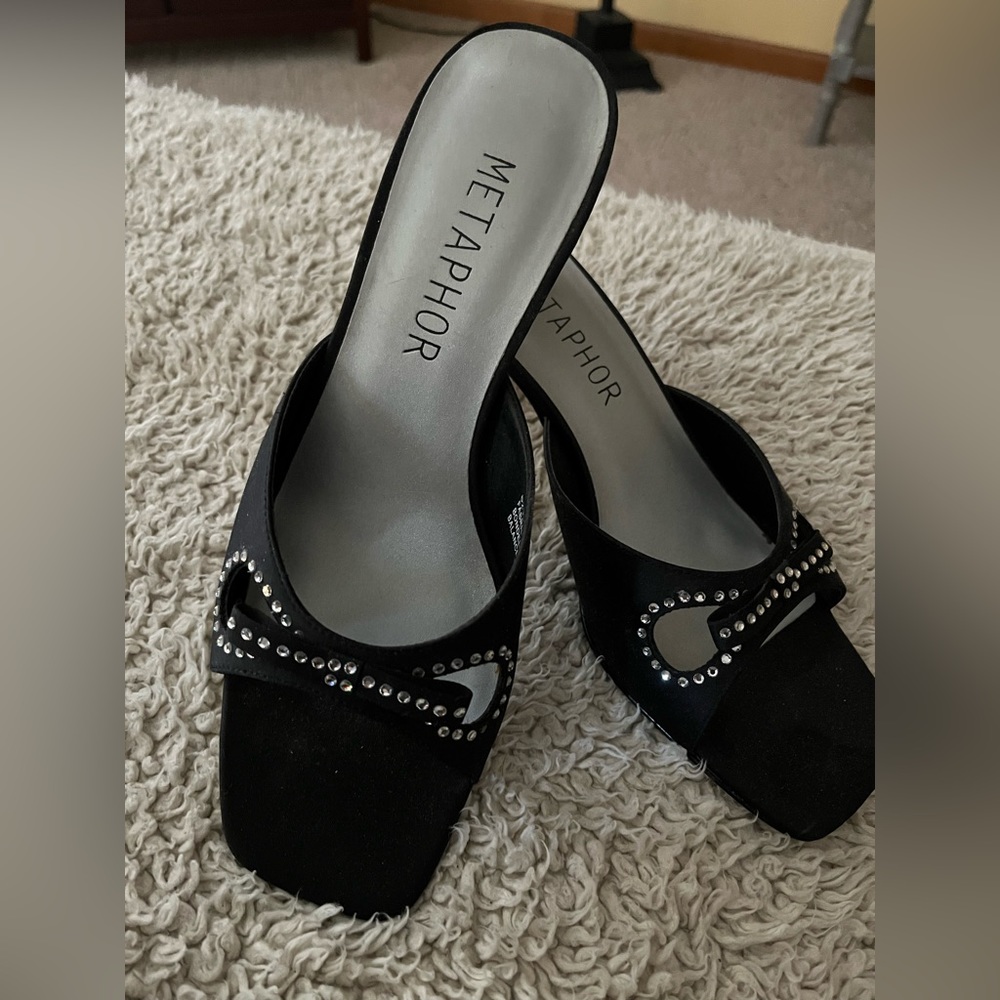 Black dress sandals